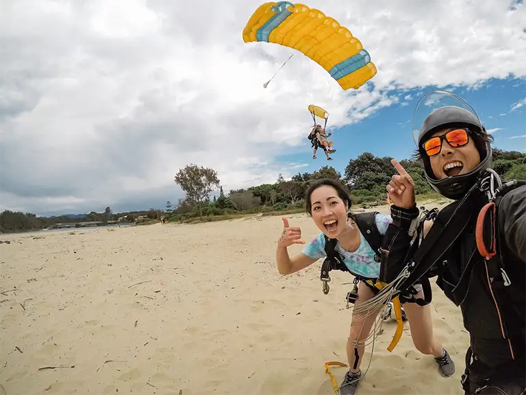Beach landing sky diving Australia