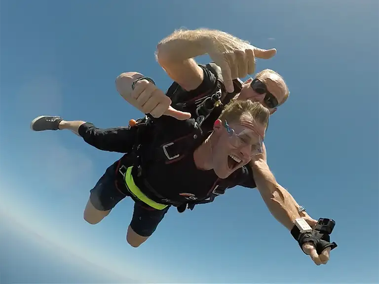Personalised sky diving experience